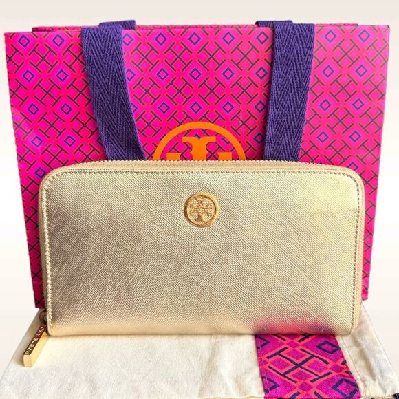 Tory Burch Handbags - Tory Burch Robinson Metallic Zip Leather Continental  Wallet in Gold AS IS/READ!